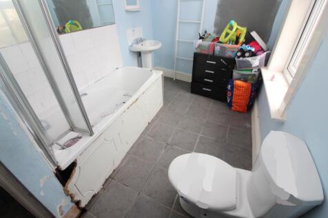 Bathroom T202610231332.jpg
