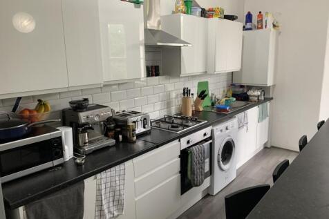 6-bed house on Aigburth Drive, Sefton Park, Liverpool, £615/mo