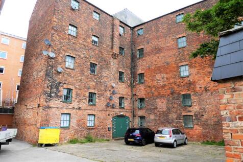 2-bed flat on Charlotte Street, Hull, HU1, £595/mo
