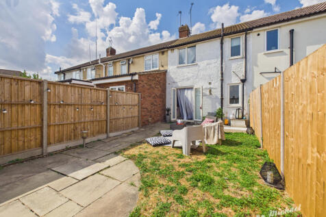 CAM03852G0-PR0770-STILL017