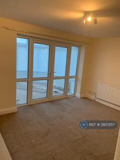 Gomersal, Cleckheaton, BD19 photo 4