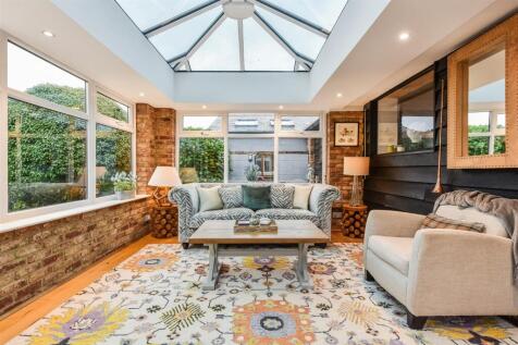 Sitting/Diner/Family Room