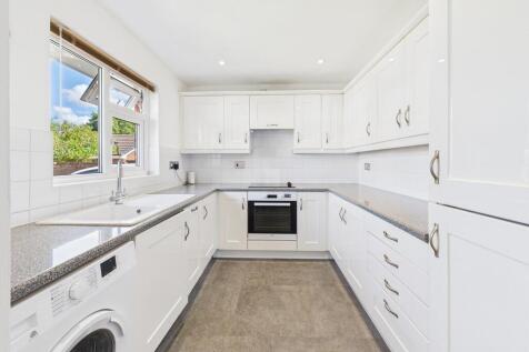 CAM02854G0-PR0438...