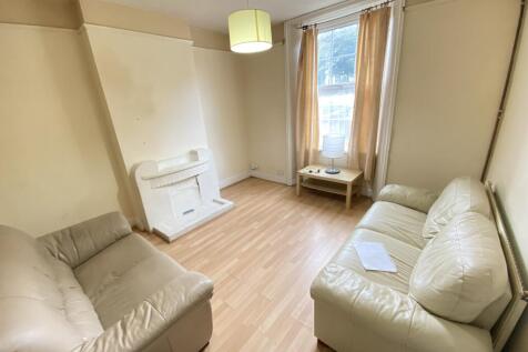 59 Tachbrook Road, Leamington Spa photo 3