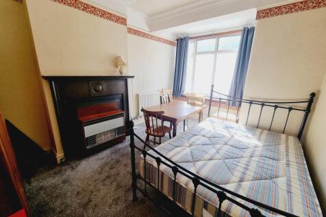 97 Tachbrook Road, Leamington Spa photo 4