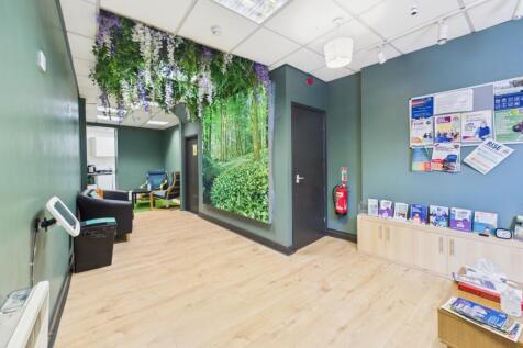 CAM01791G0-PR0158-STILL001