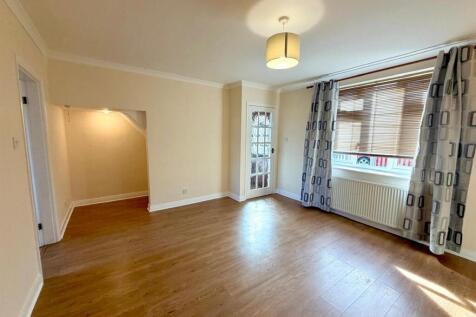 LIVING ROOM -.jpeg