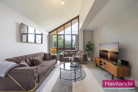 Oak Lodge, 50 Eversley Park Road-9.jpg