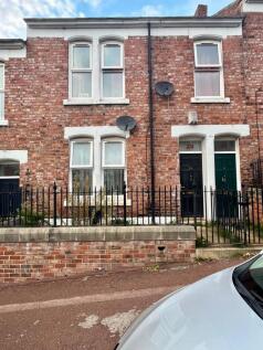 3 bedroom Flat to rent, Hyde Park Street, Gateshe