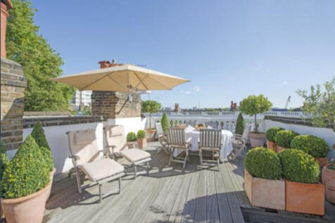3 Bedroom House in SW3 5NX