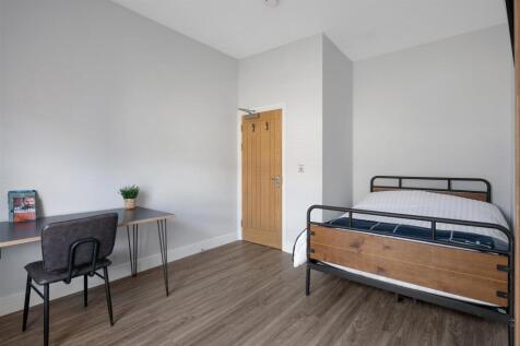 C, 11 Larkdale Rd-Hi-11.jpg