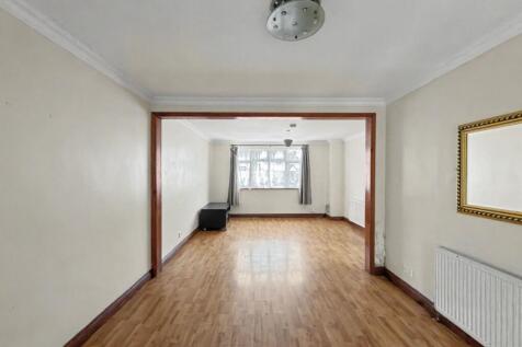 65 Ormesby Way, Harrow, HA3 9SE