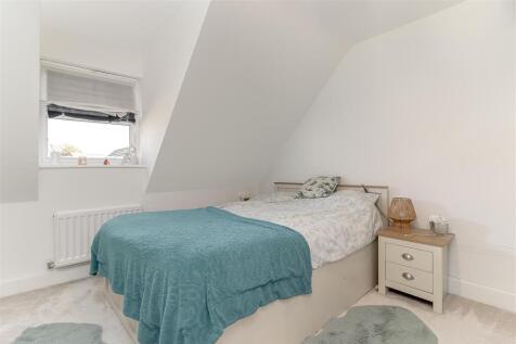 Master Bedroom - A.jpg