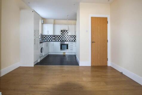 106 -126 Coldharbour Lane, Hayes, Middlesex photo 3