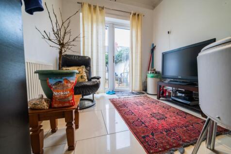 Call 02920 454555 to secure your viewing_12