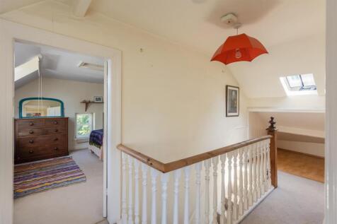 Undercliffe 1 Landing Second Floor.jpg