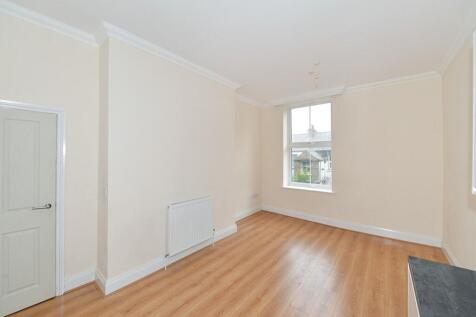 Prince Of Wales Terrace, Scarborough, North Yorkshire, YO11 photo 3