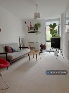Lounge/Bedroom 2