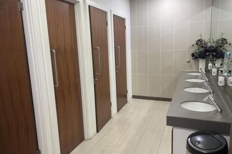 Ground floor bathroom.jpg