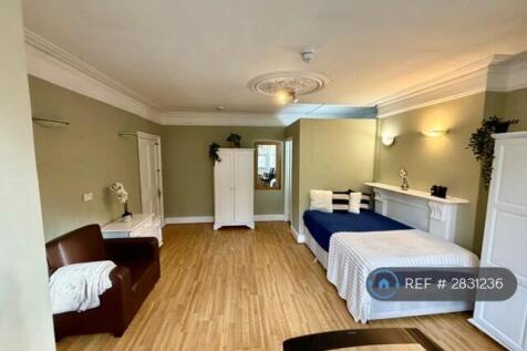 Room10