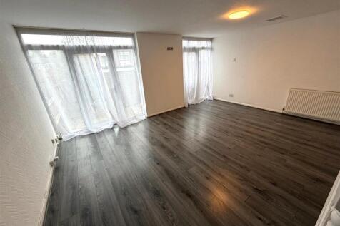 Everleigh Close, Prenton photo 5