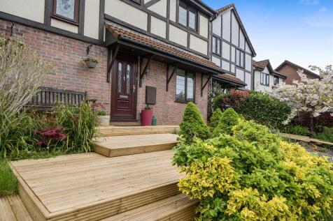 Front / Driveway