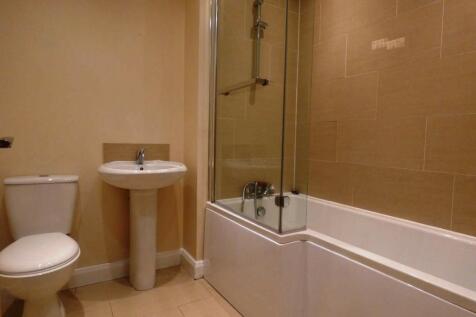 Birbeck Street, OL5 photo 3