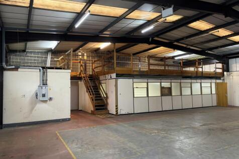 Light Industrial to rent Image 5