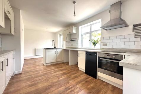 kitchen v.jpg