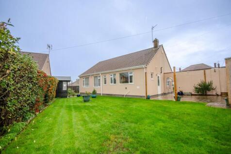 Rear garden pic 2.jpg