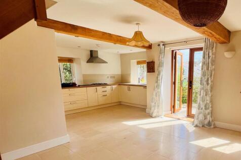 Kitchen-living area2.jpg