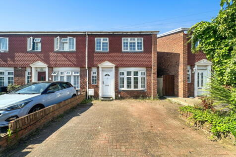 Ilford, IG5 - property photo