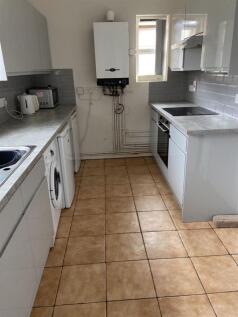 18b Lawson Road, Broomhill photo 3