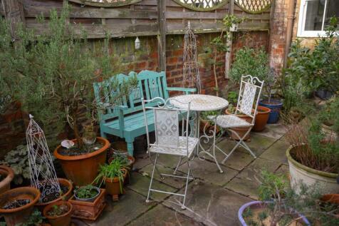 Courtyard Garden