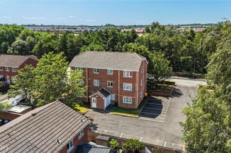 Tamworth, B79 - property photo