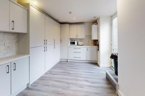 Brudenell Avenue, Hyde Park, Leeds LS6 1HD photo 3