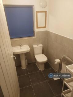 Bathroom For Tenant Adjacent To Room 2