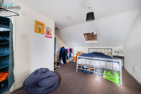 ee843548-db2a-440...