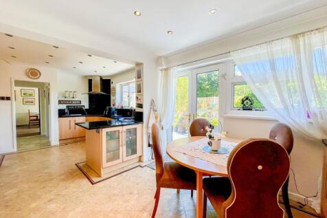 Breakfast Room