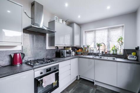 298-A-HIGH-ROAD-LEYTONSTONE-20