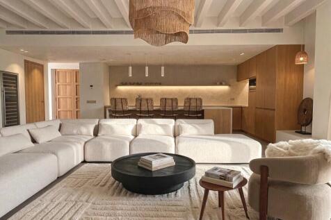 Living Room - Can Be