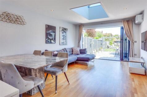 Oak Tree Road, Marlow, Buckinghamshire, SL7 photo 4