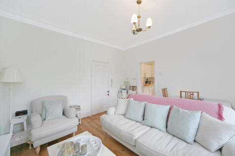 living room b.jpg
