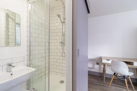 Tawny Place photo 4