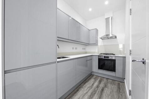 Rosemary Court, 15 Tudor Gardens, Kingsbury, London, NW9 photo 3