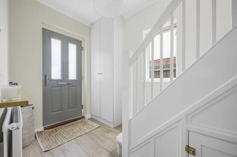 Mayfield Drive, Caversham, Reading photo 4
