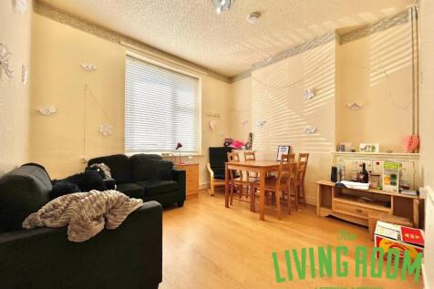 Coburn Street, Cathays, Cardiff photo 3