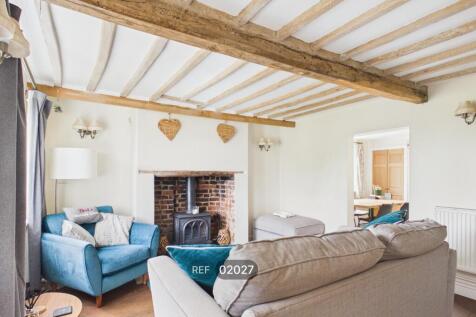 Carters Cottage, The Path, Great Bentley, Colchester, CO7 8PN photo 3