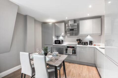 Kitchen 2.JPG