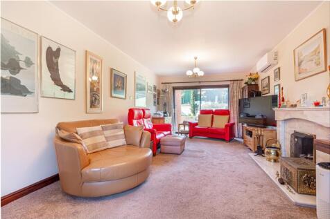 Living-room-4.jpg